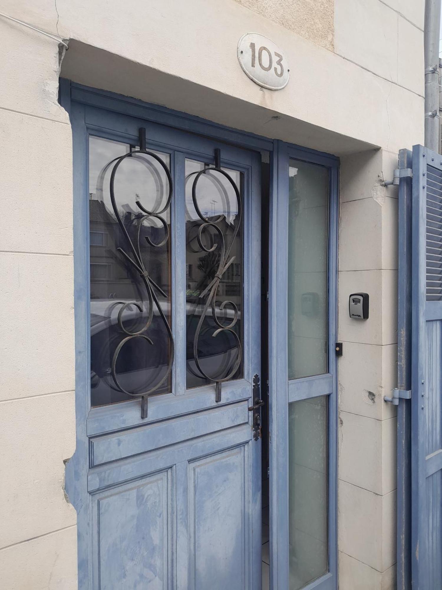 Charmant Studio L'Arnon A Issoudun Luaran gambar